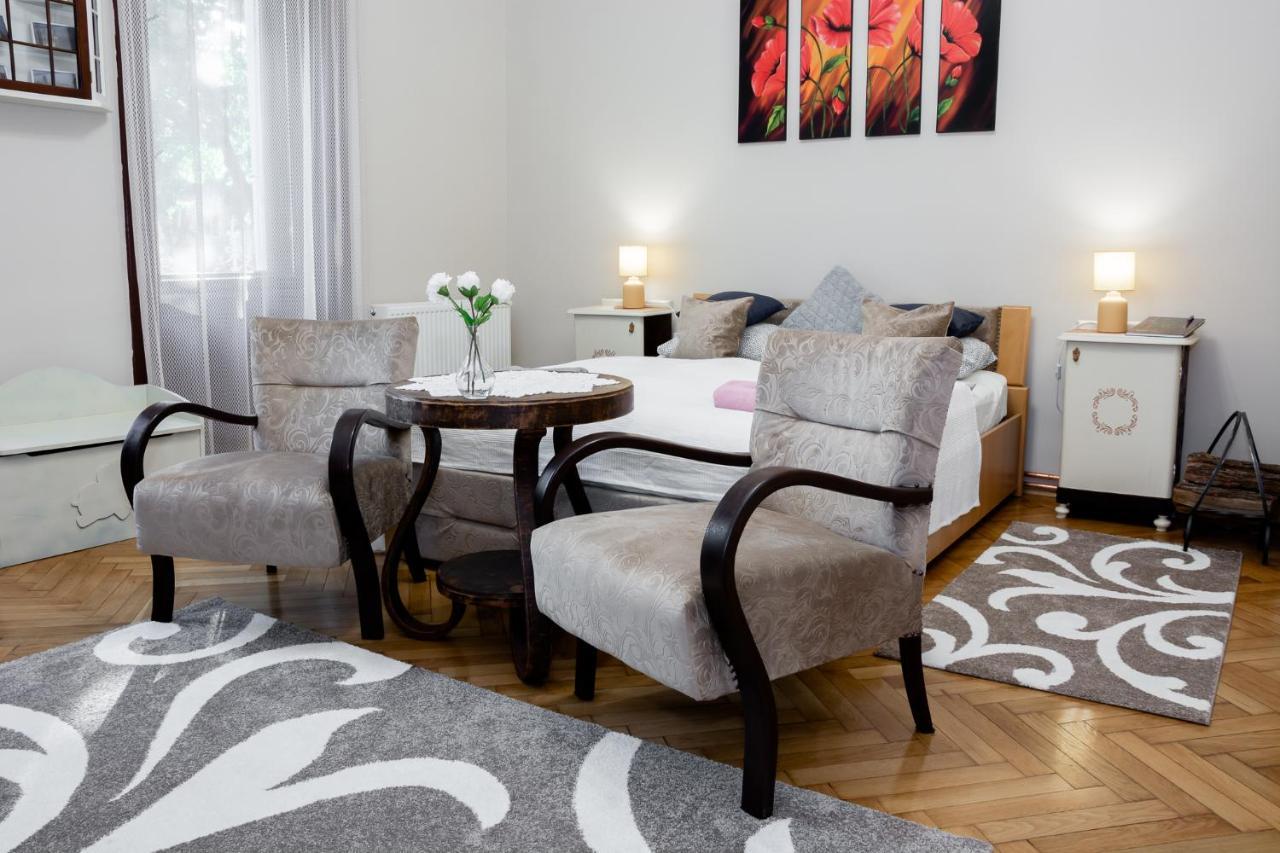 Ferienwohnung Ekszerdoboz Apartman Erlau Exterior foto